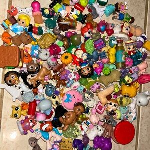 Huge Mix Lot of Characters (LPS,Shopkins, Doorables, Disney, Barbie, Hatchimals)